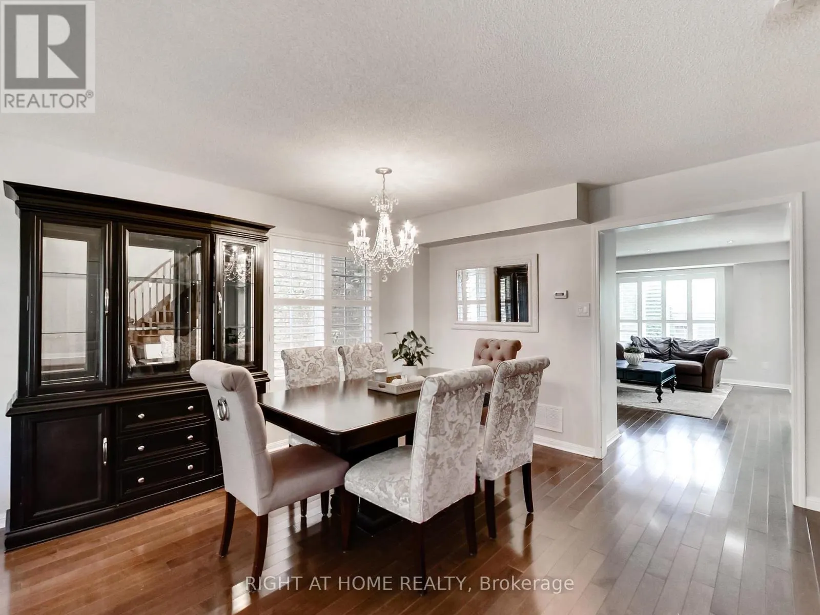 2527 NETTLECREEK CRESCENT
