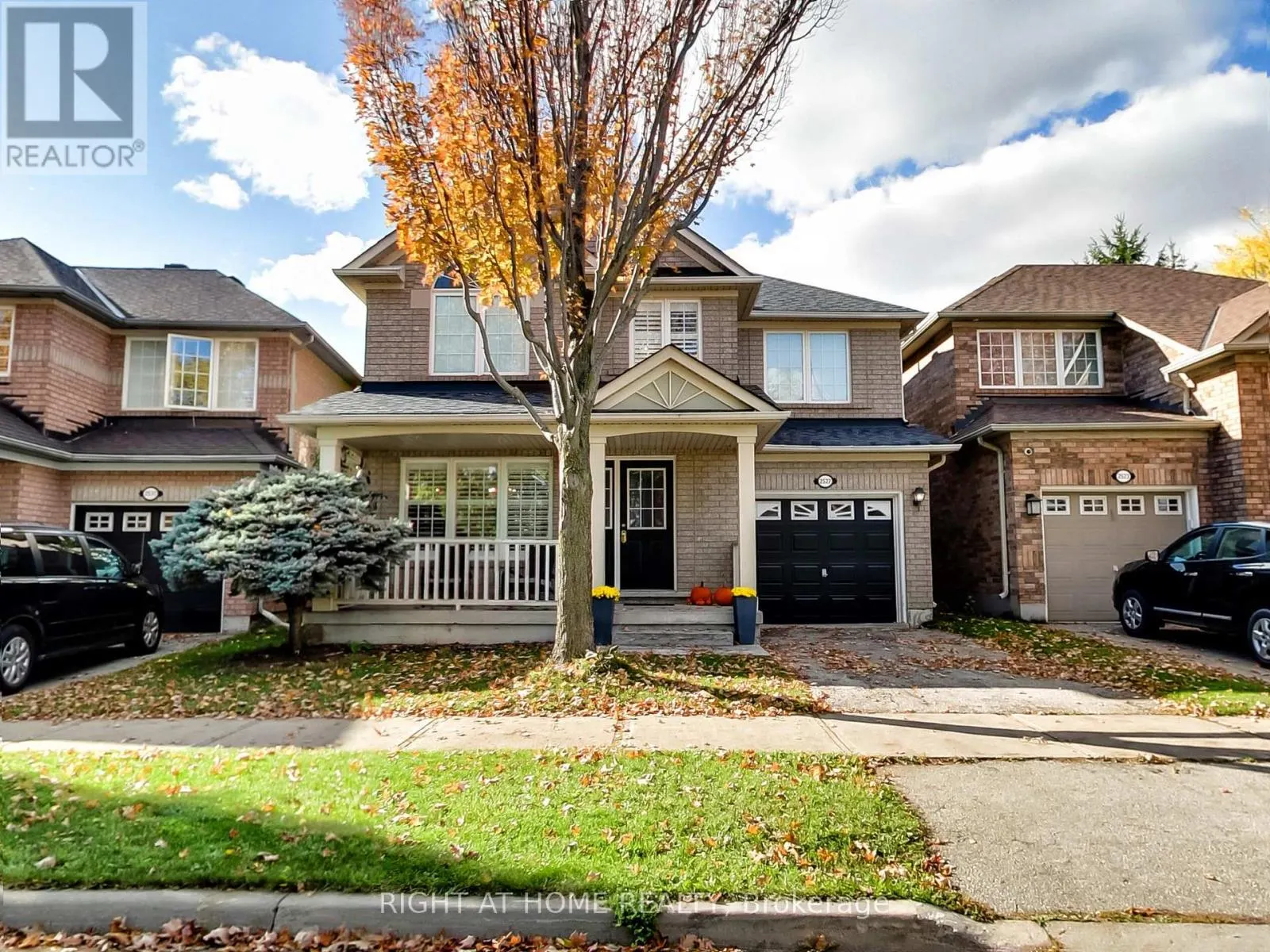 2527 NETTLECREEK CRESCENT