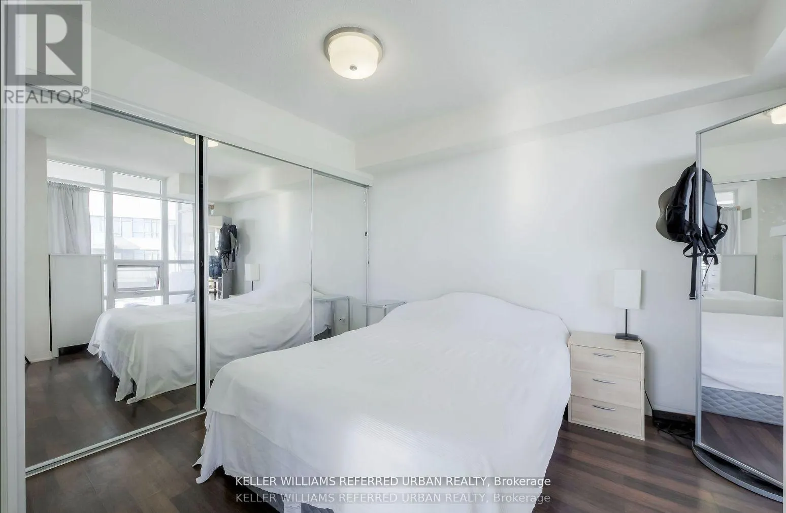 1305 - 38 JOE SHUSTER WAY