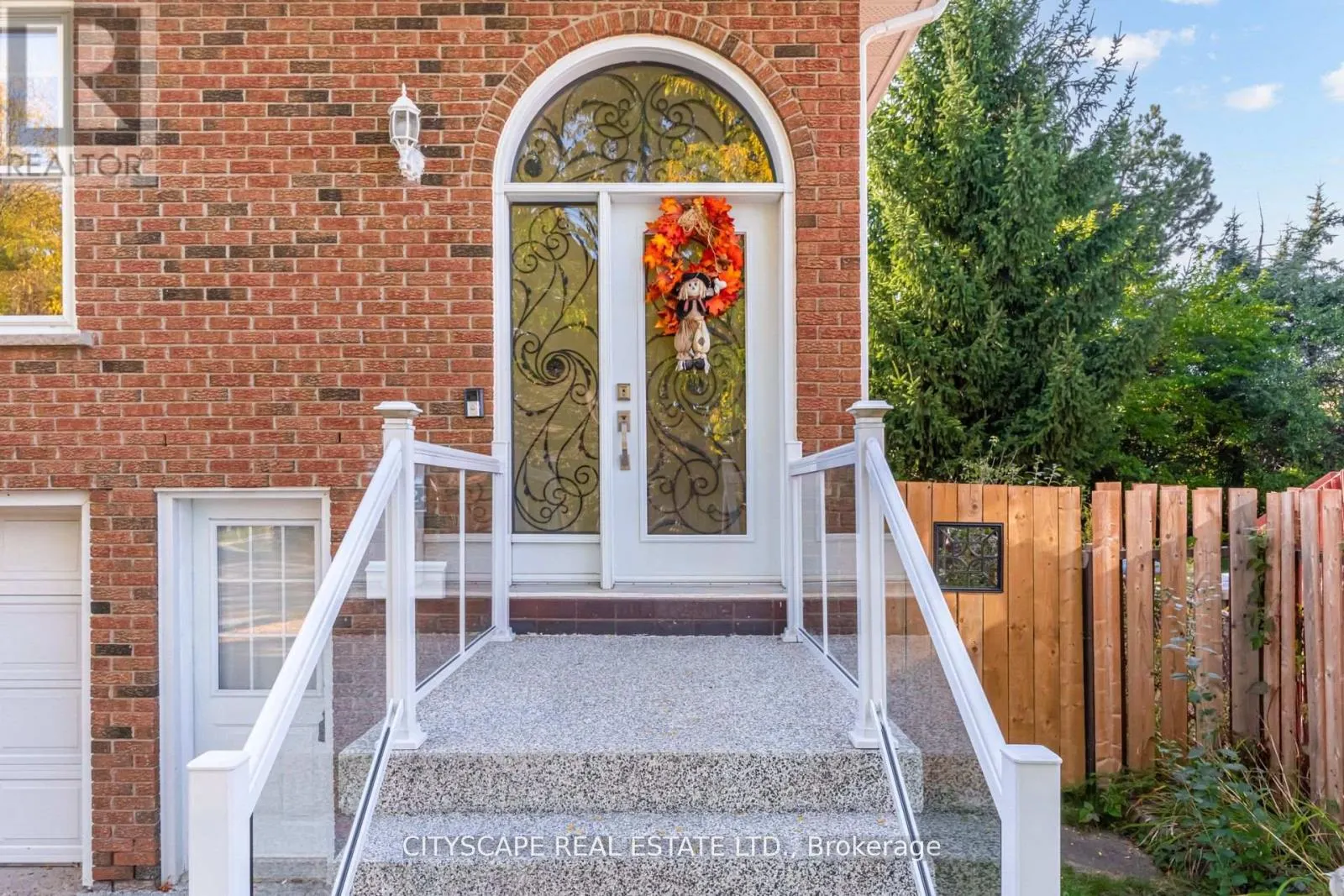 22 JADE CRESCENT