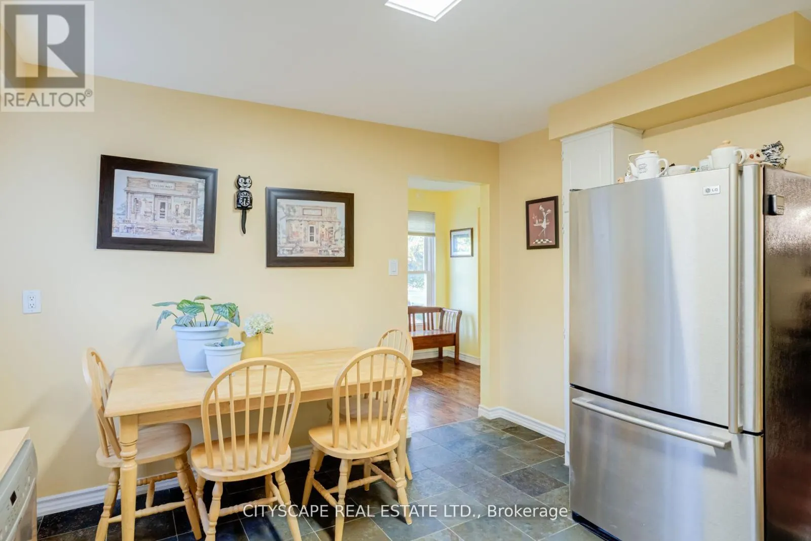 22 JADE CRESCENT
