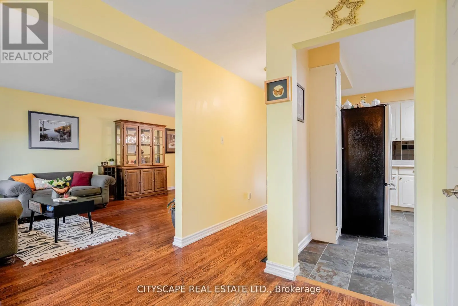 22 JADE CRESCENT