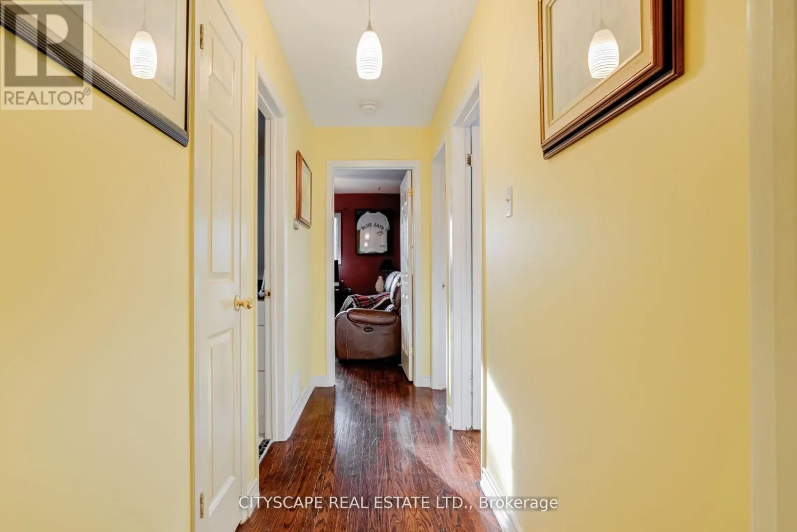 22 JADE CRESCENT