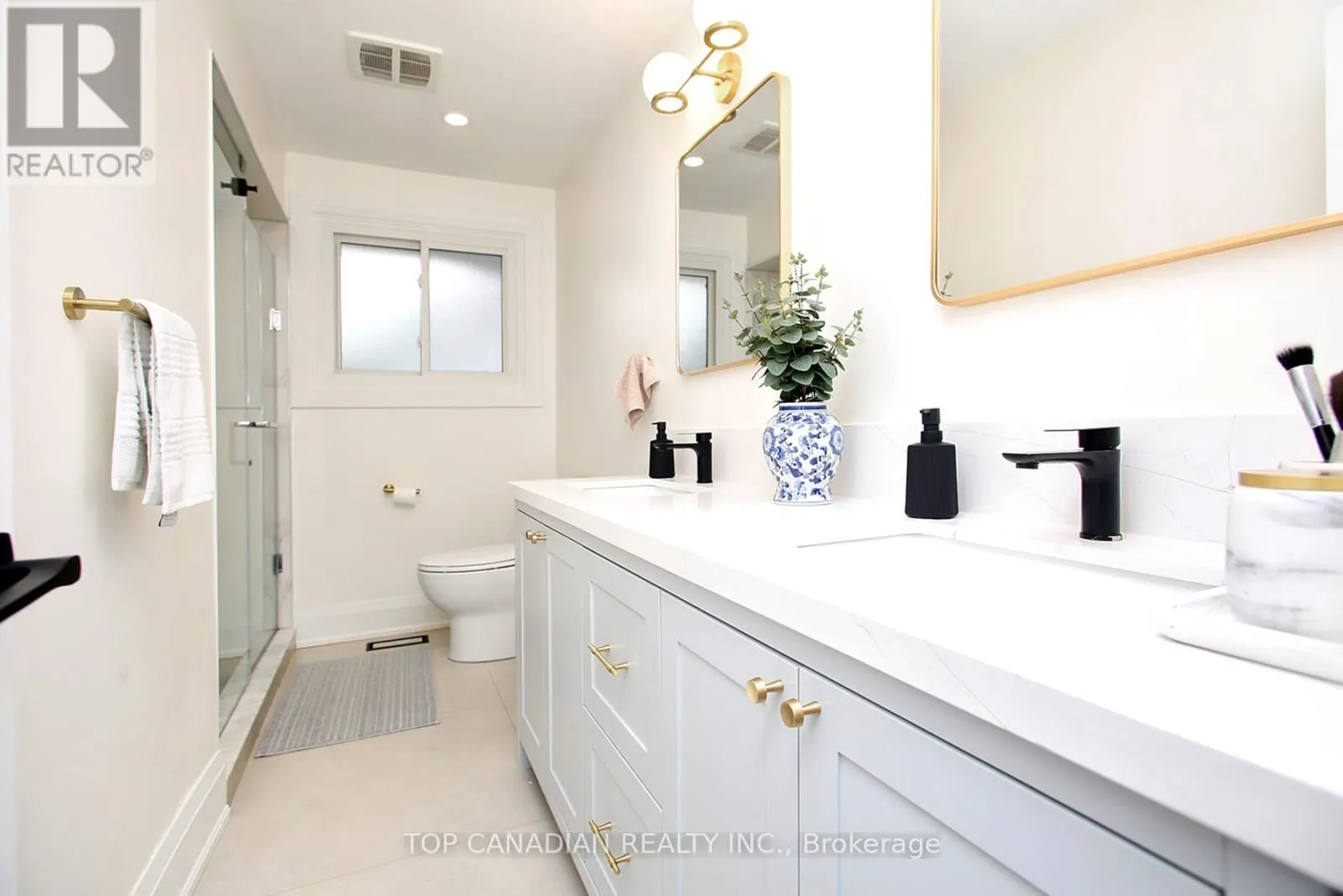 645 CASTLEGUARD CRESCENT