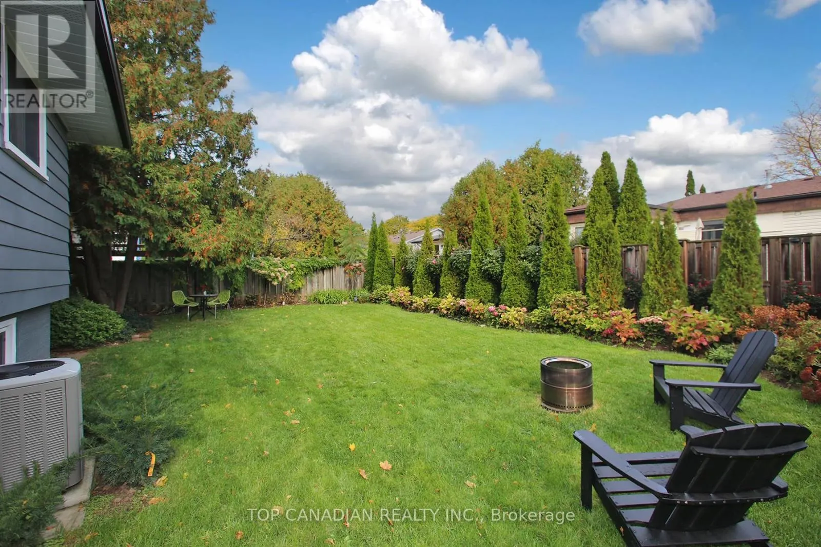 645 CASTLEGUARD CRESCENT