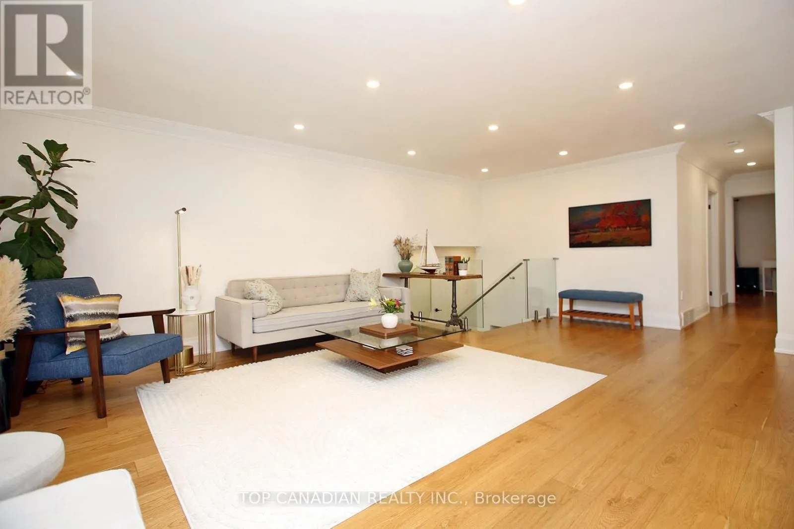 645 CASTLEGUARD CRESCENT