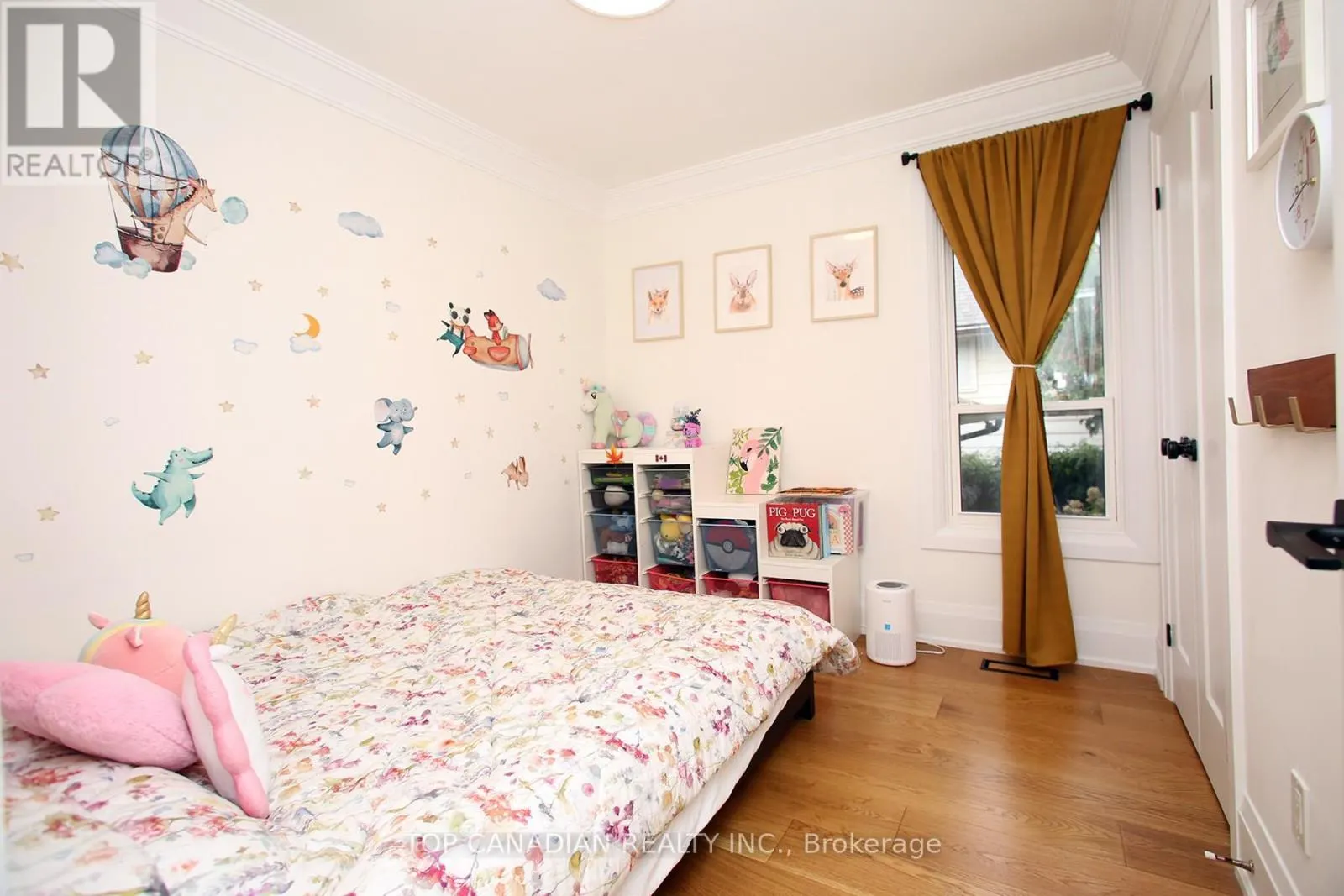 645 CASTLEGUARD CRESCENT