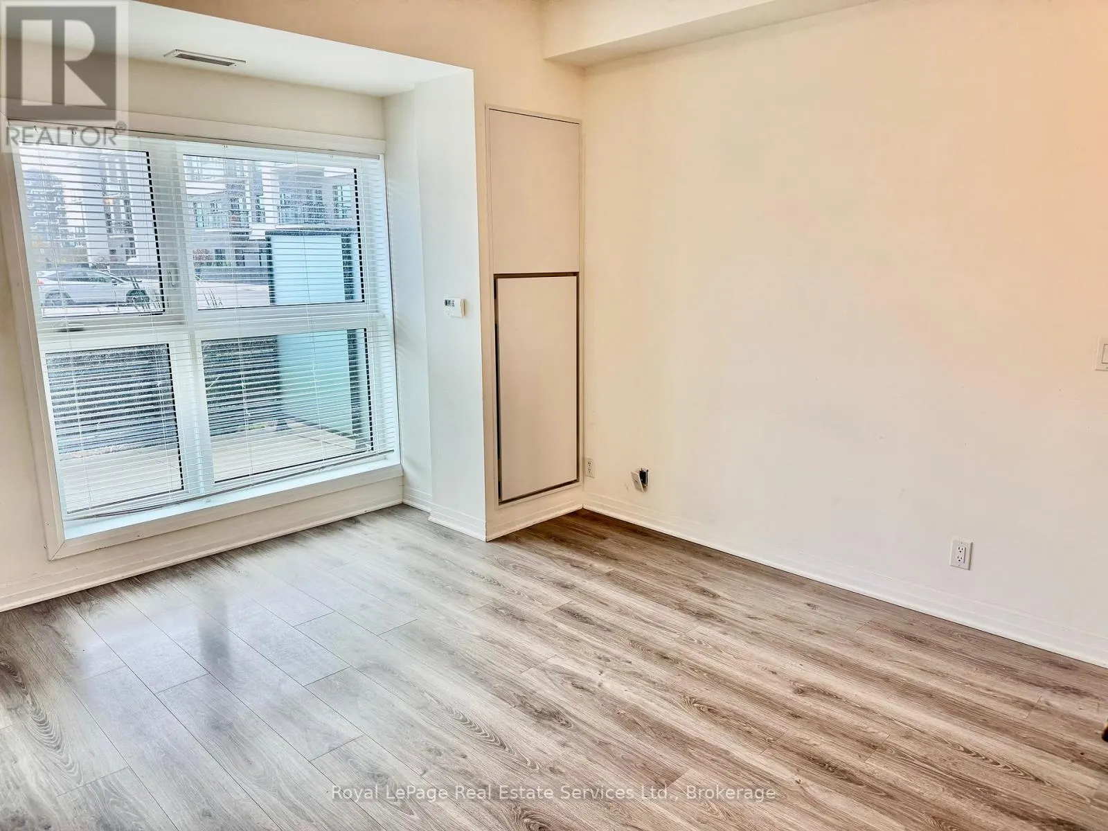 132 - 128 GROVEWOOD COMMON, #132