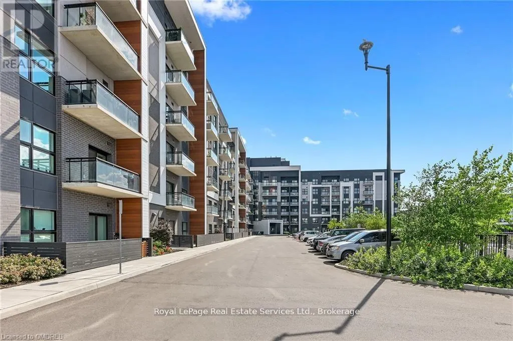 132 - 128 GROVEWOOD COMMON, #132