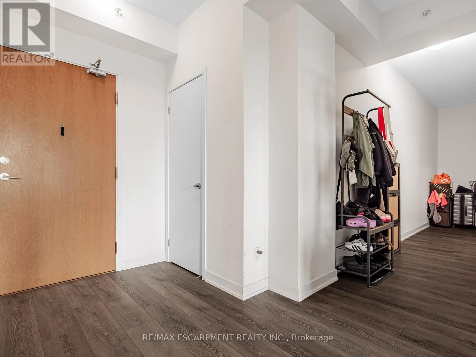 528 - 1787 ST. CLAIR AVENUE W