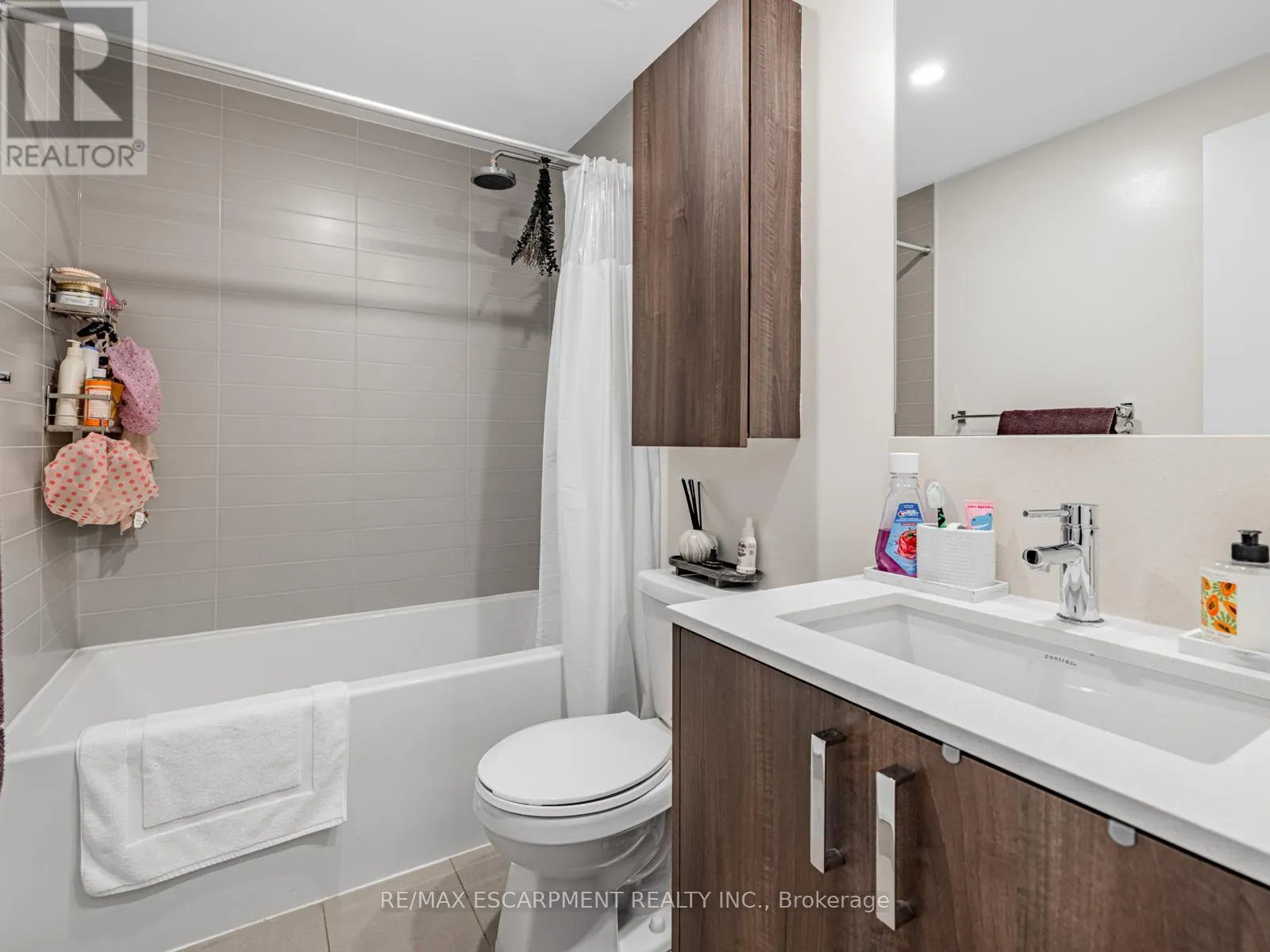528 - 1787 ST. CLAIR AVENUE W