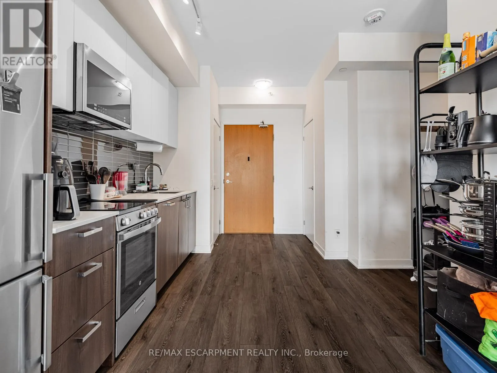 528 - 1787 ST. CLAIR AVENUE W