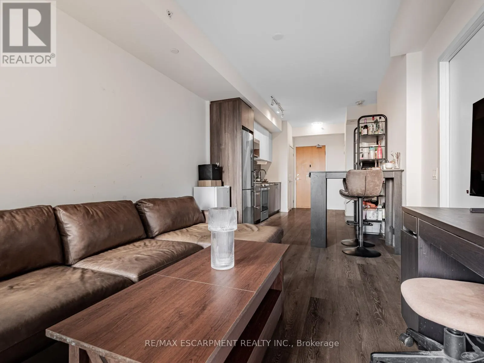 528 - 1787 ST. CLAIR AVENUE W