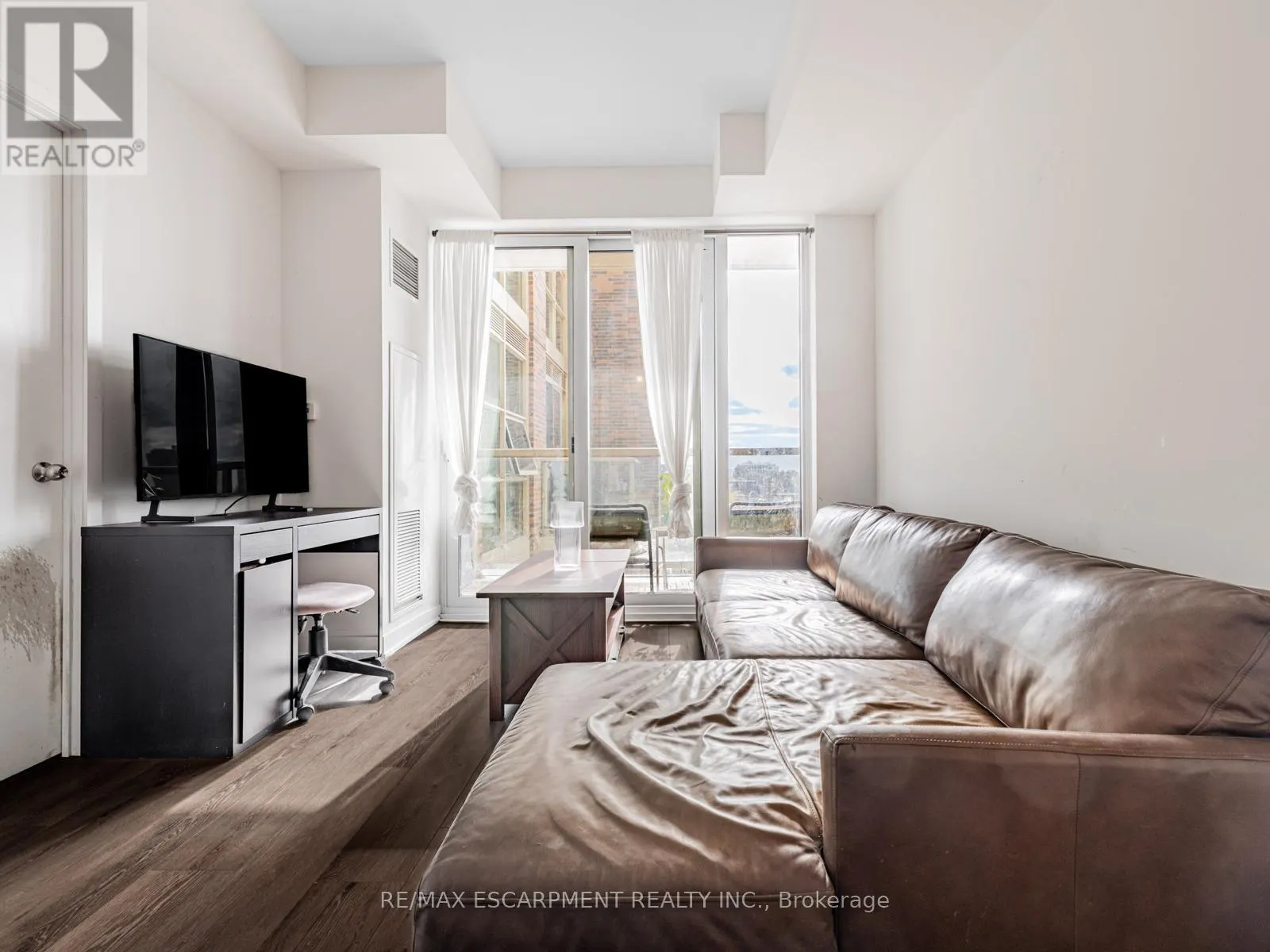 528 - 1787 ST. CLAIR AVENUE W