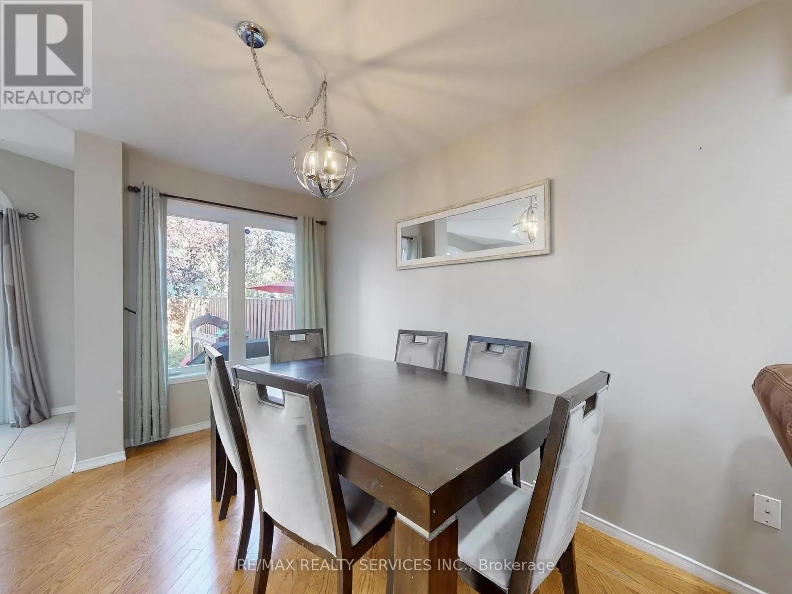 MAIN & 2ND FLOOR - 3231 APRICOT STREET S