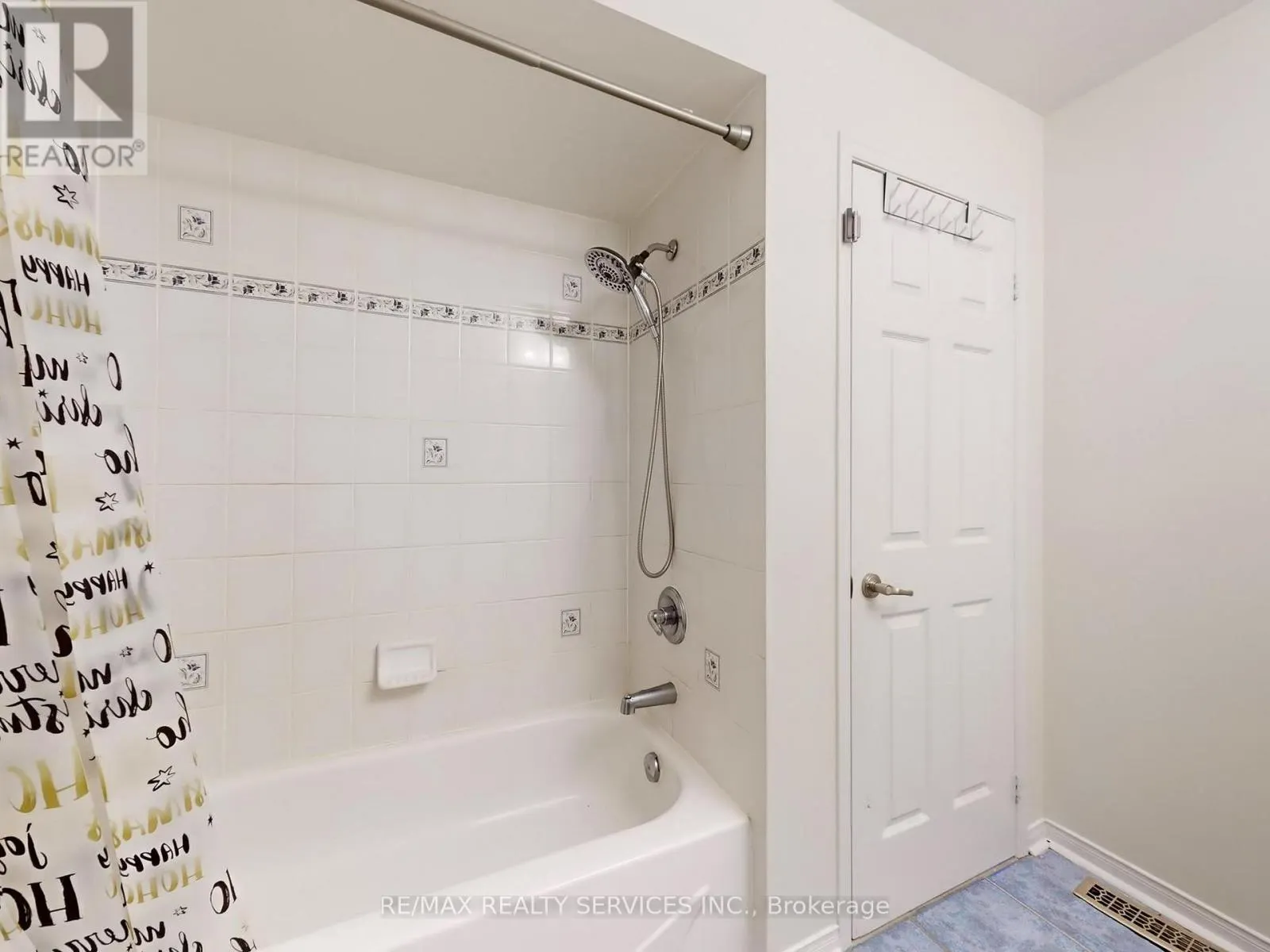 MAIN & 2ND FLOOR - 3231 APRICOT STREET S