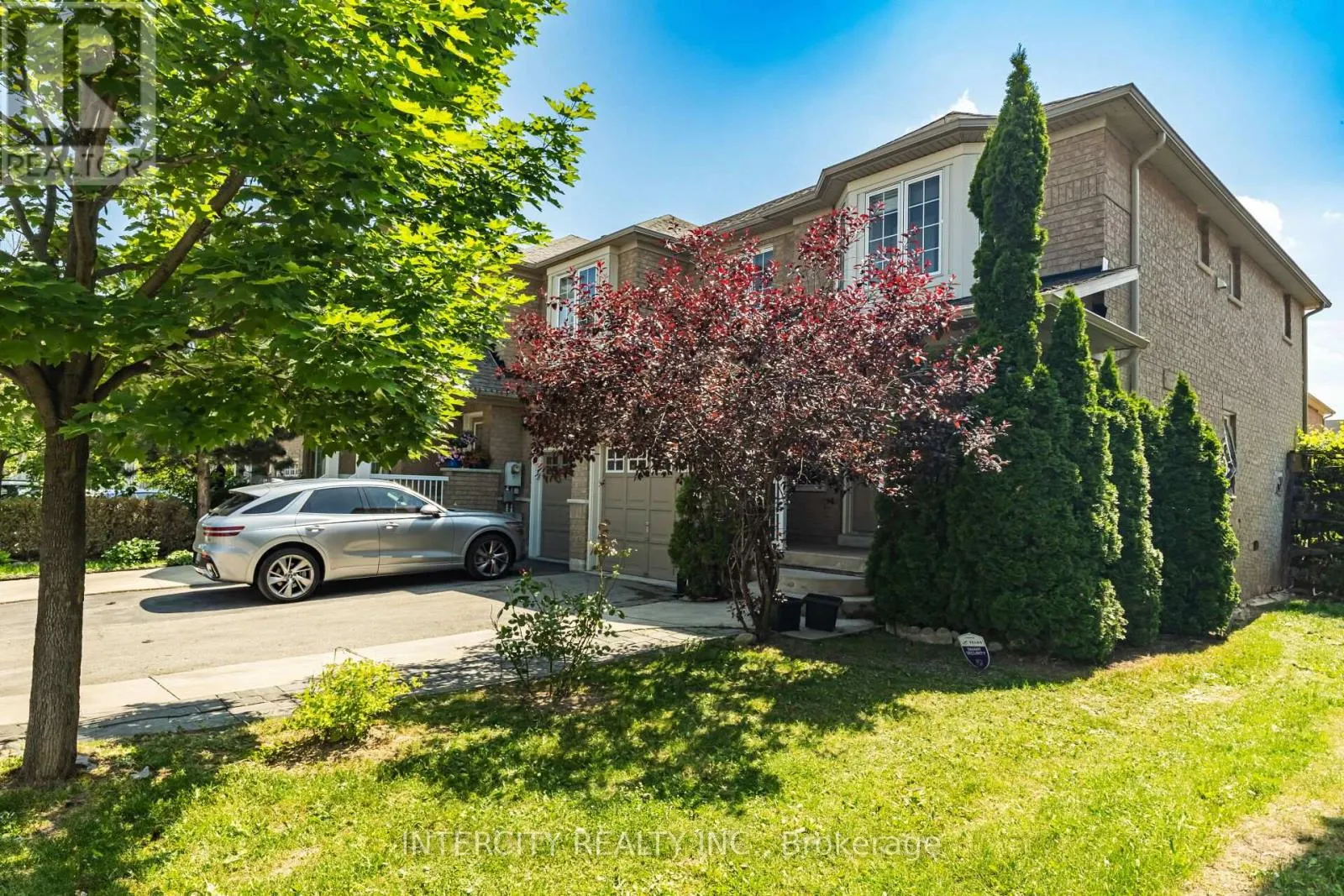 18 SNOWSHOE LANE