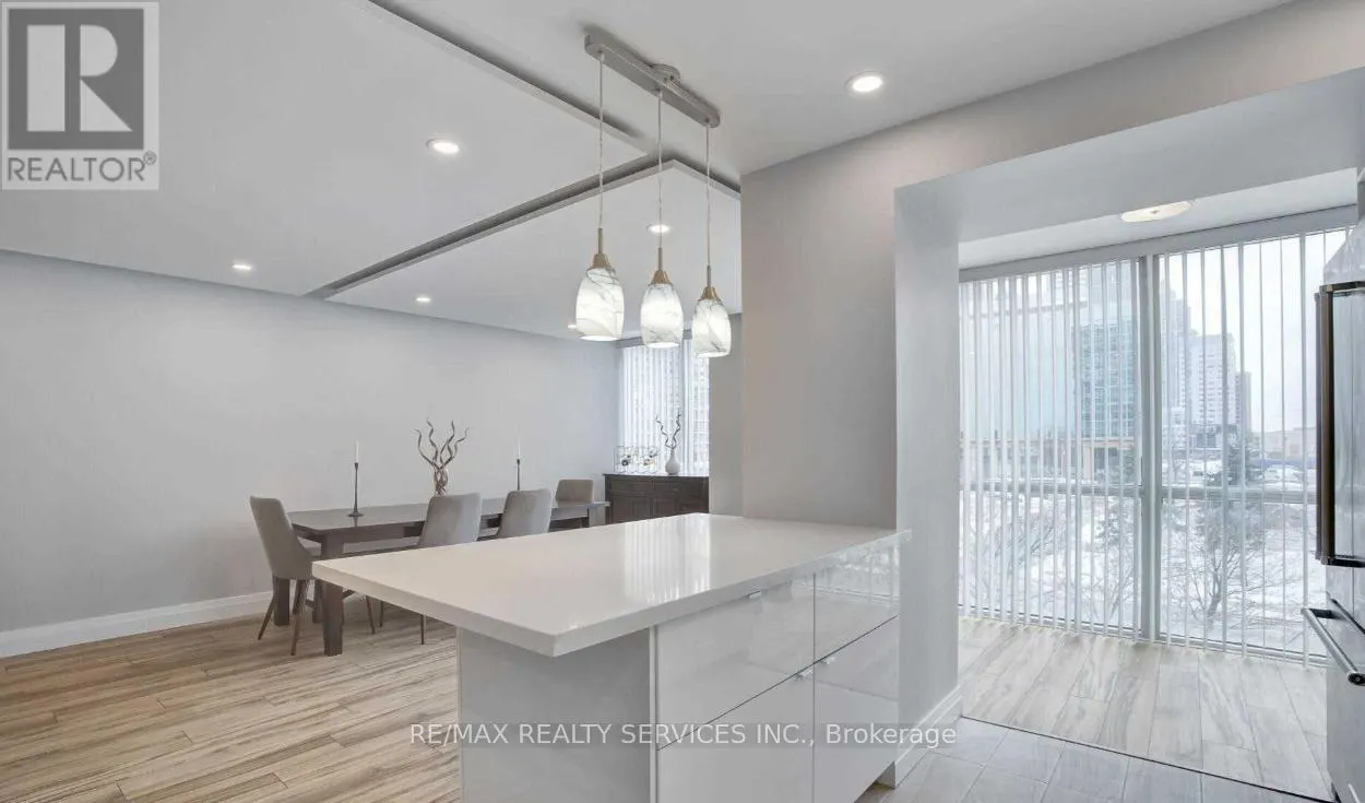 407 - 350 WEBB DRIVE