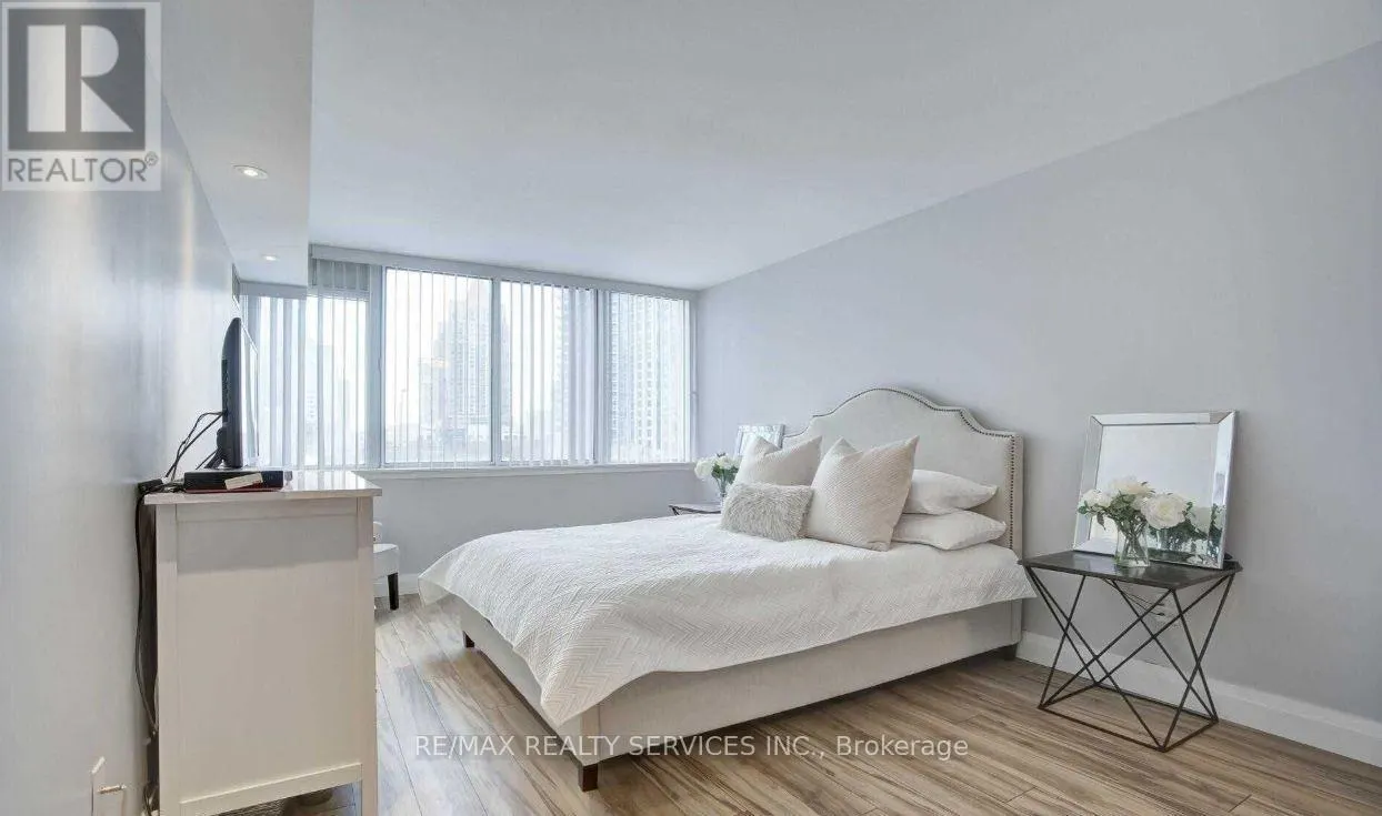 407 - 350 WEBB DRIVE