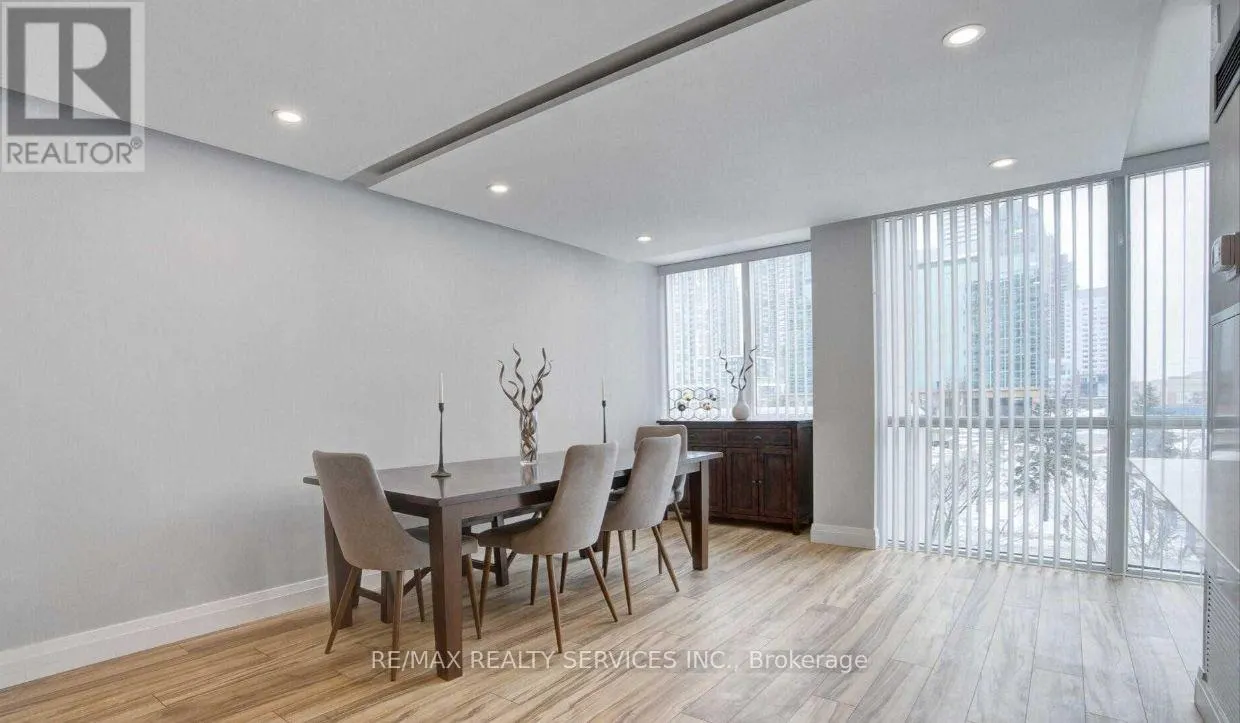 407 - 350 WEBB DRIVE