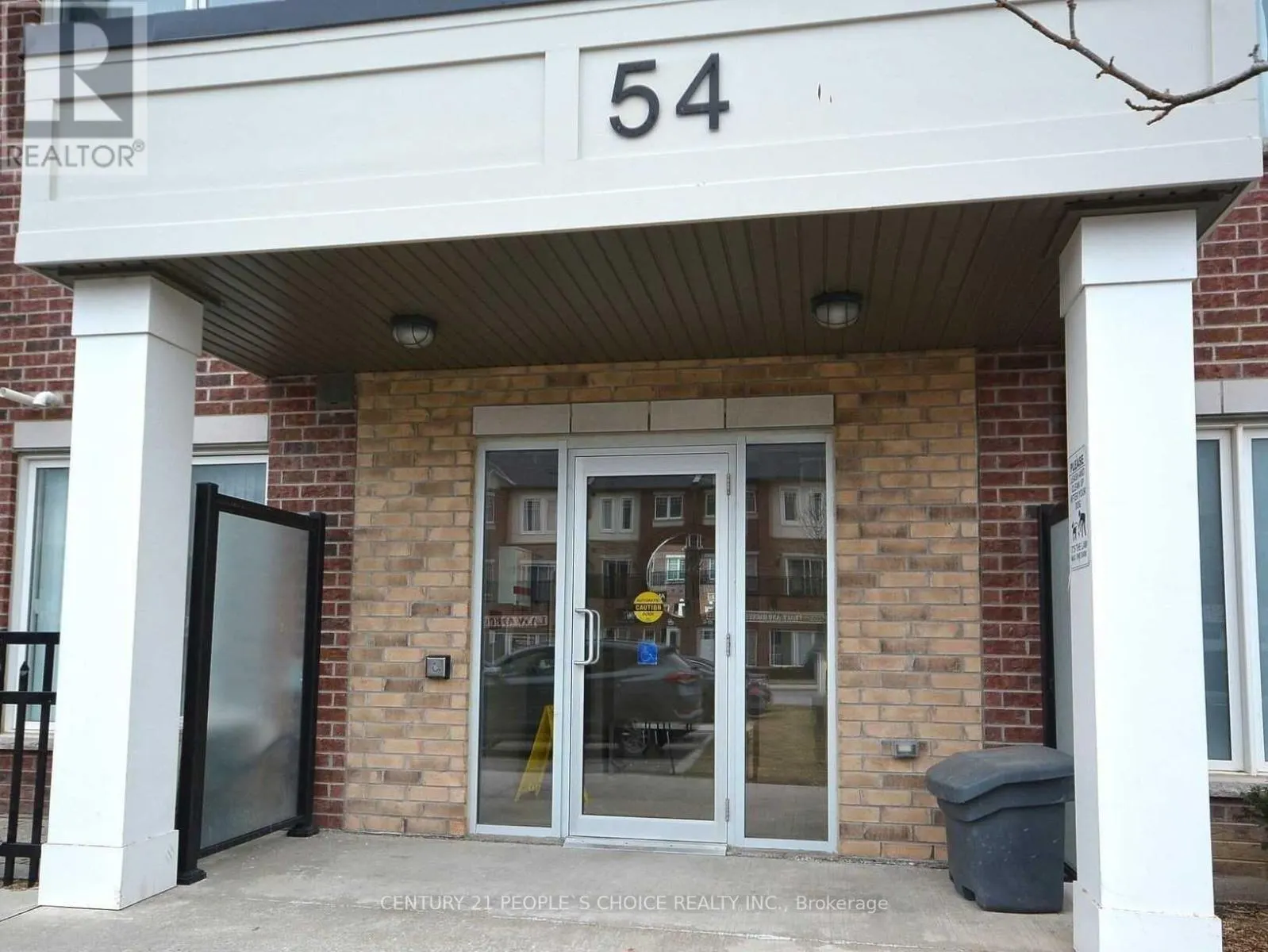 309 - 54 SKY HARBOUR DRIVE