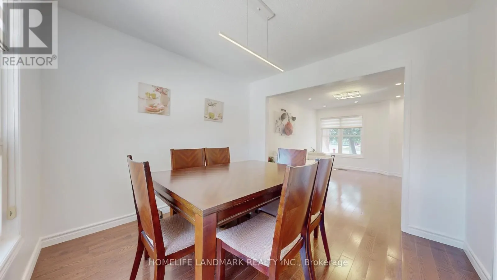 373 KINGSBRIDGE GARDEN CIRCLE