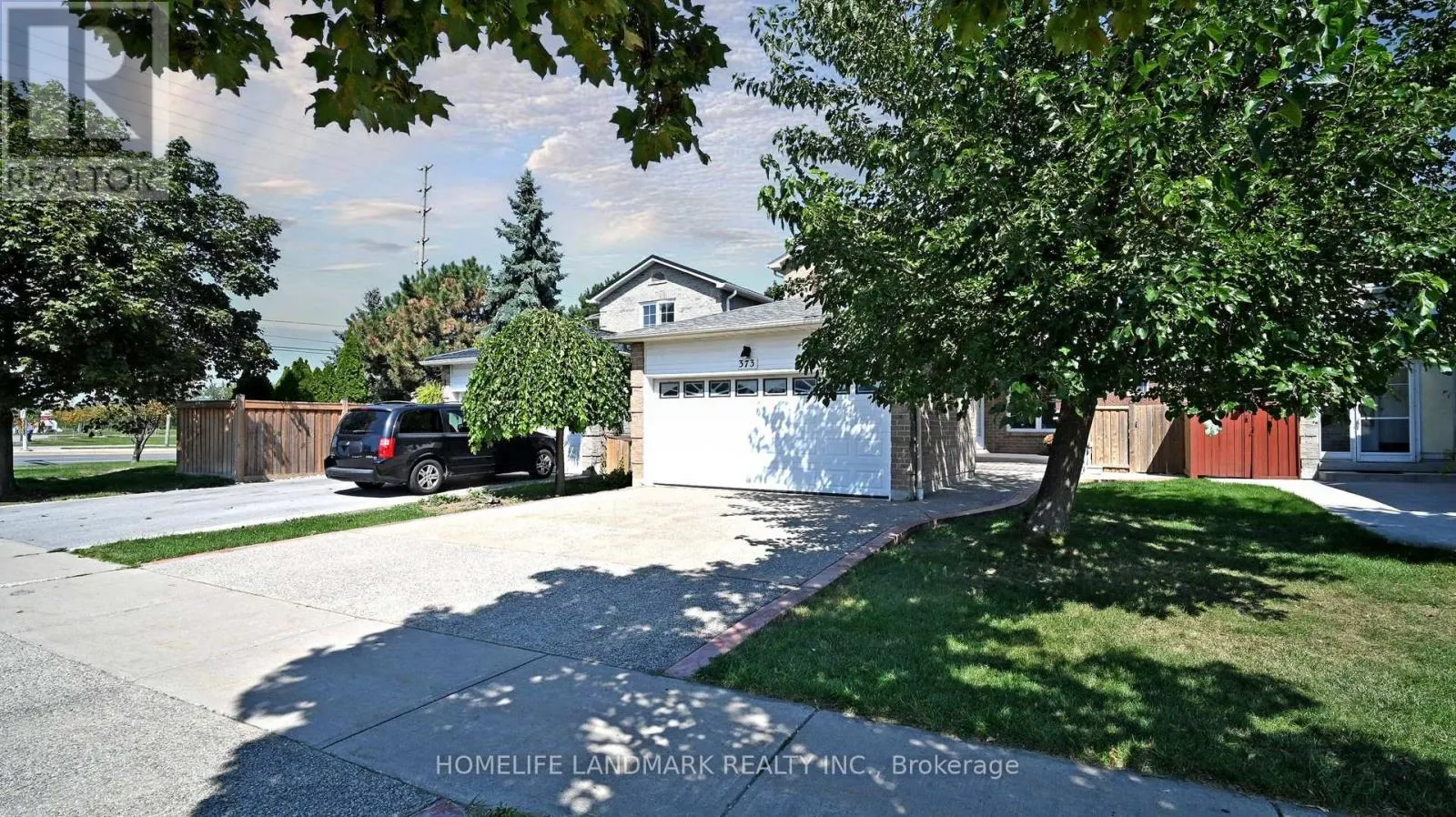 373 KINGSBRIDGE GARDEN CIRCLE
