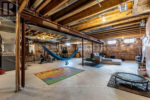 50 ROYAL FERN CRESCENT