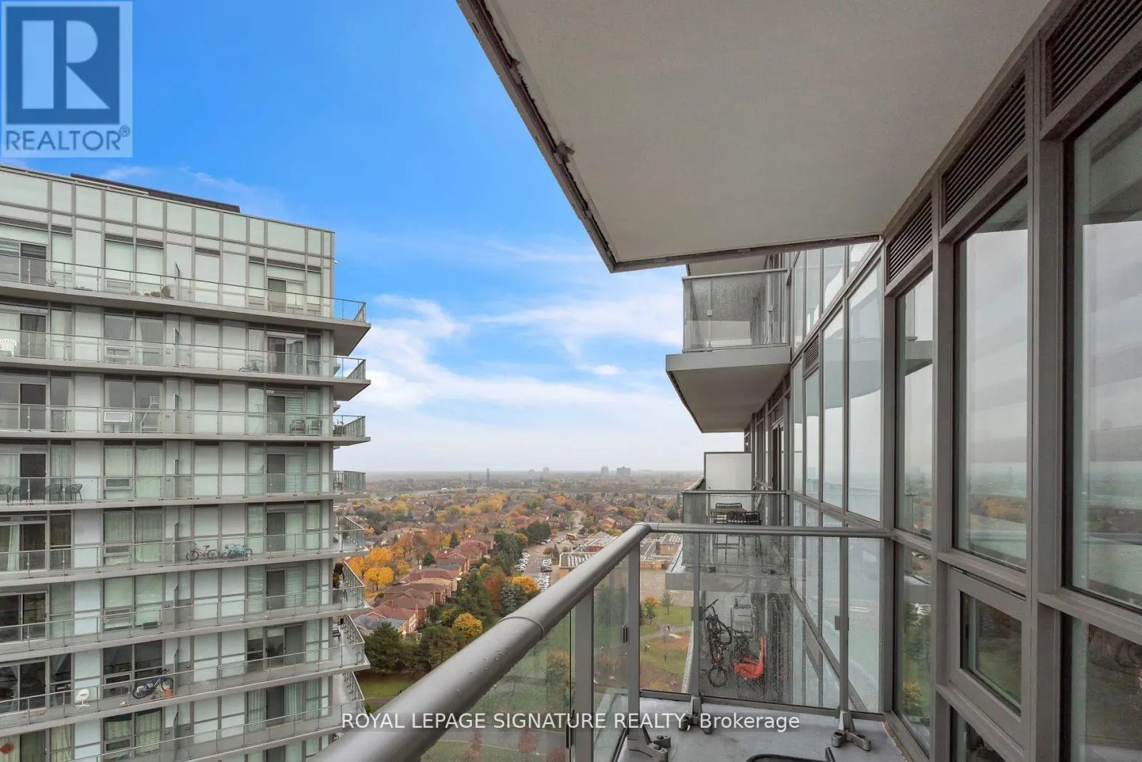 1602 - 4677 GLEN ERIN DRIVE