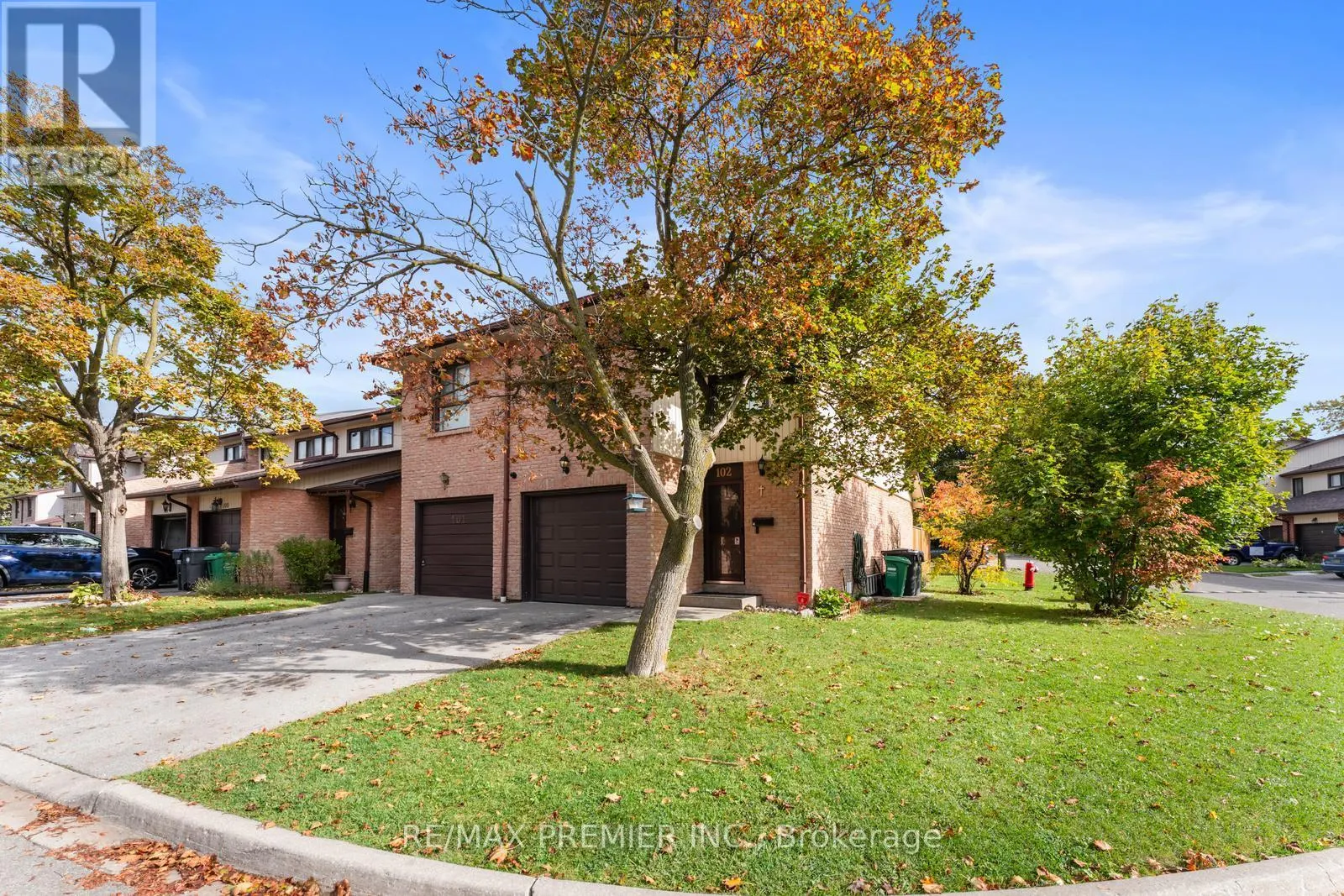 102 DAWSON CRESCENT