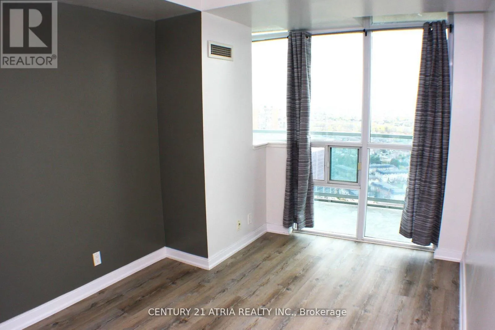 3010 - 80 ABSOLUTE AVENUE