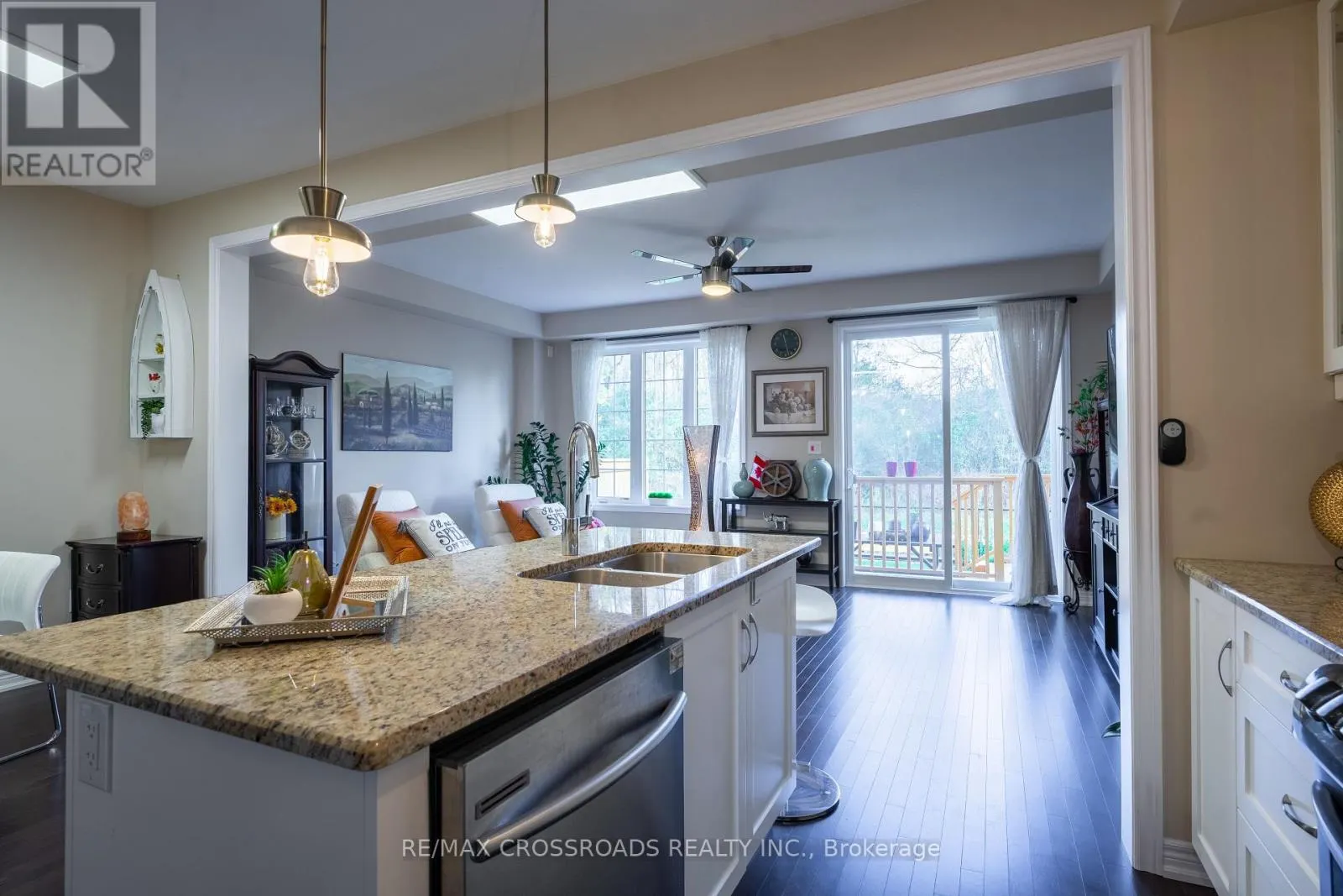 3333 MOCKINGBIRD COMMON E