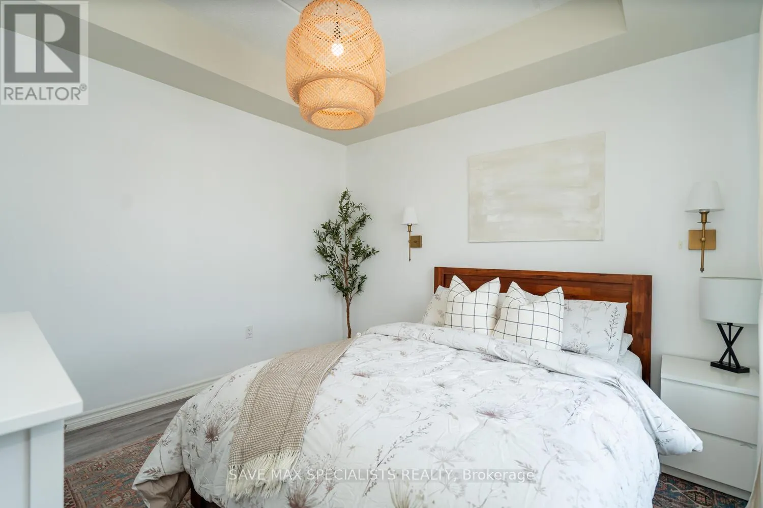 422 - 640 SAUVE STREET