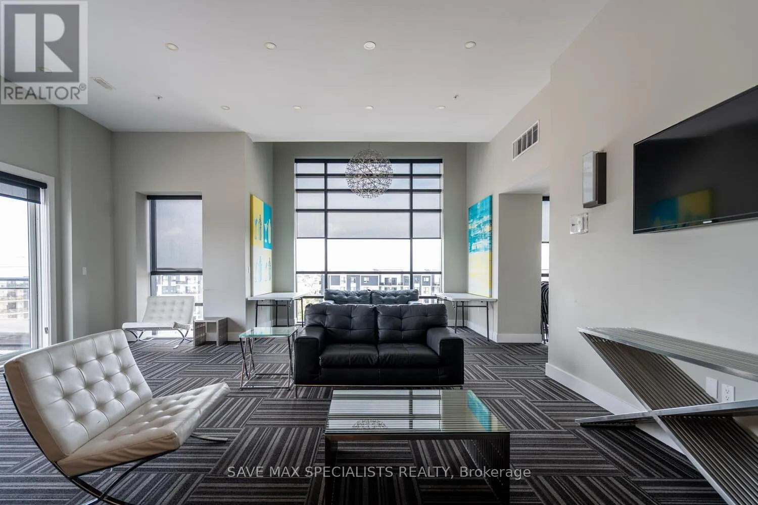 422 - 640 SAUVE STREET