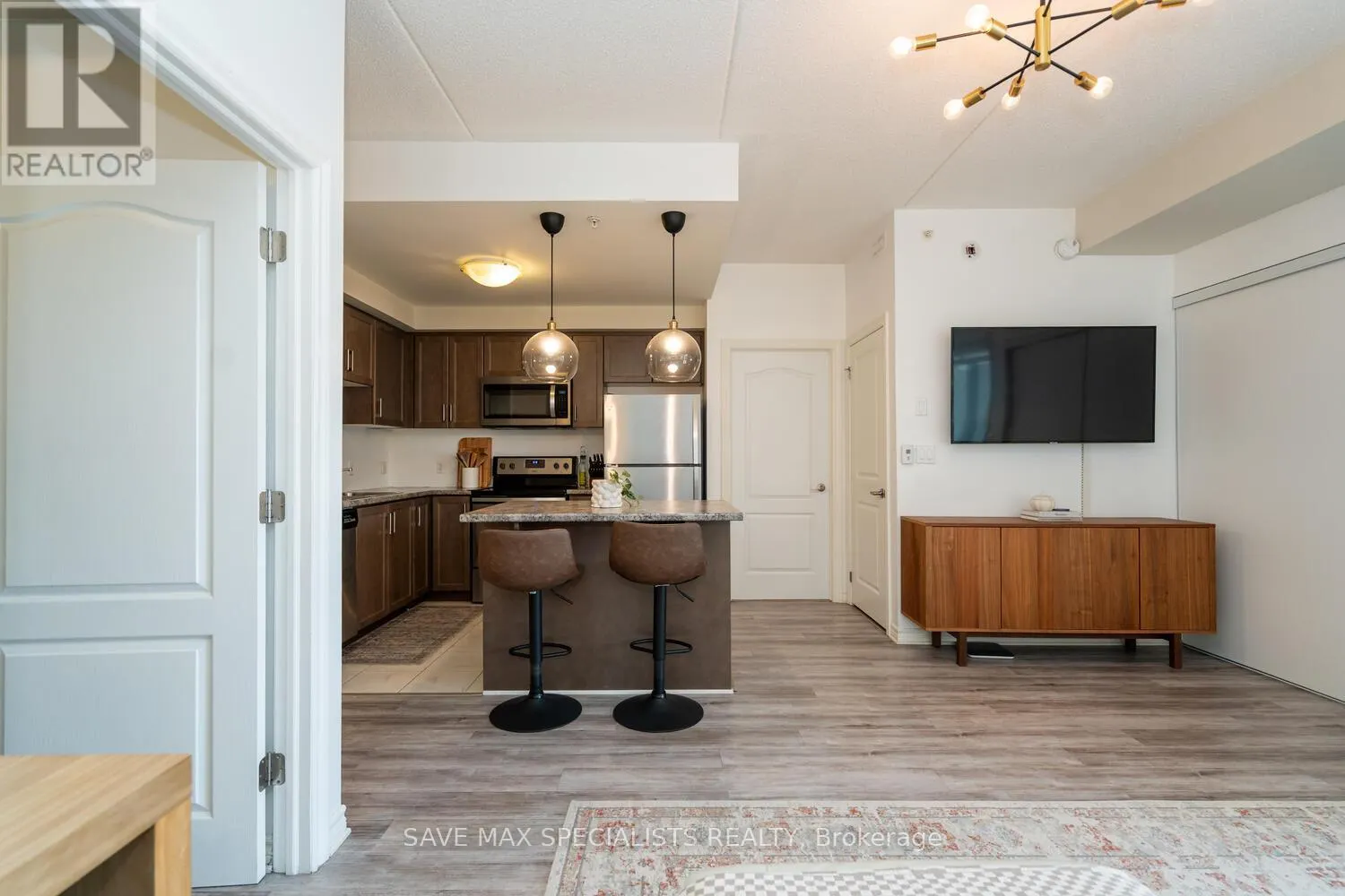 422 - 640 SAUVE STREET