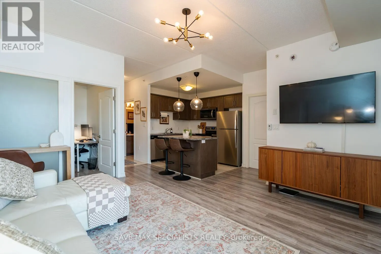 422 - 640 SAUVE STREET