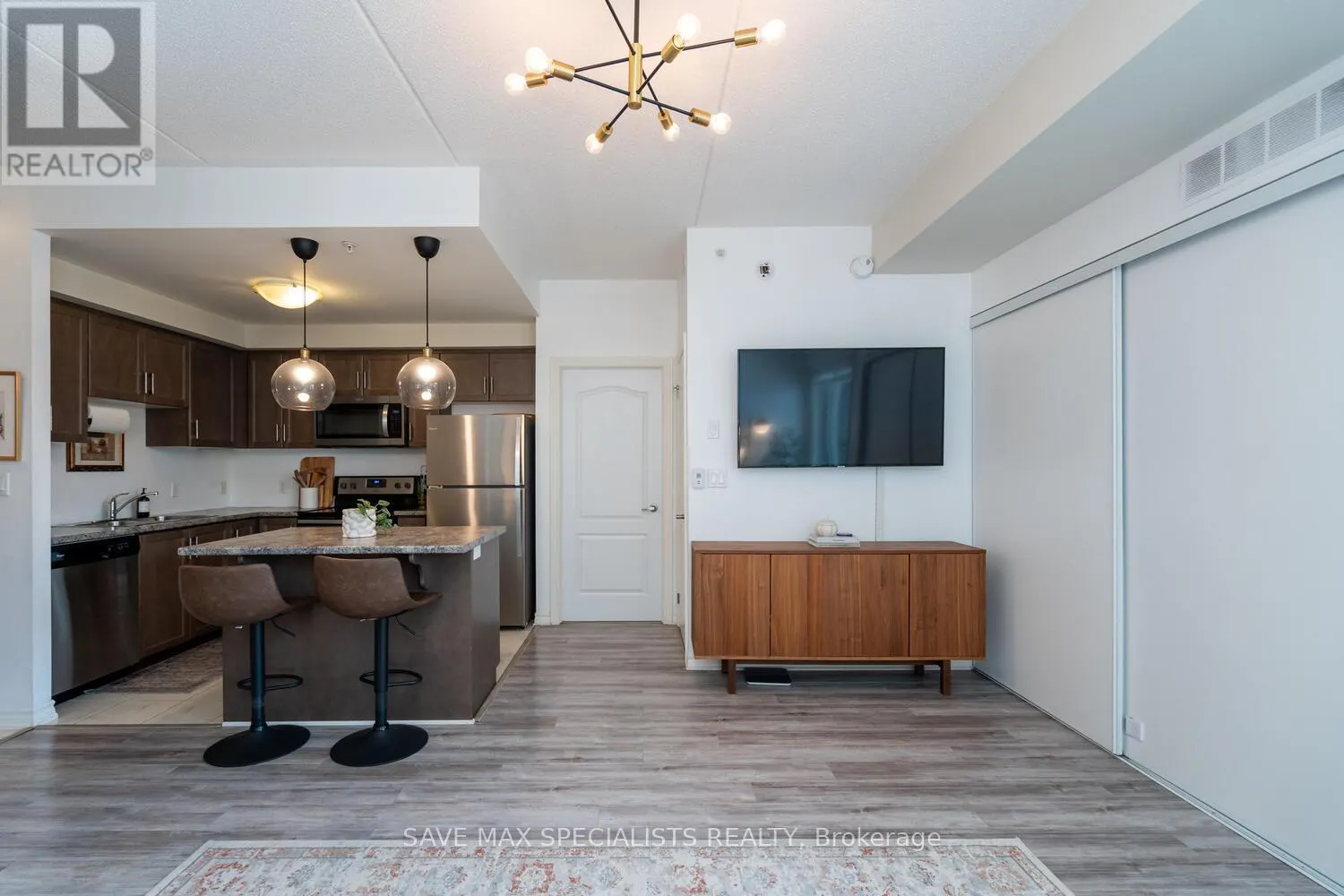 422 - 640 SAUVE STREET