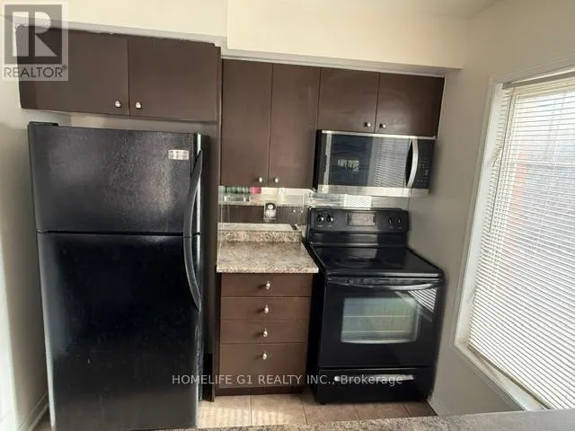 12 - 3250 BENTLEY DRIVE