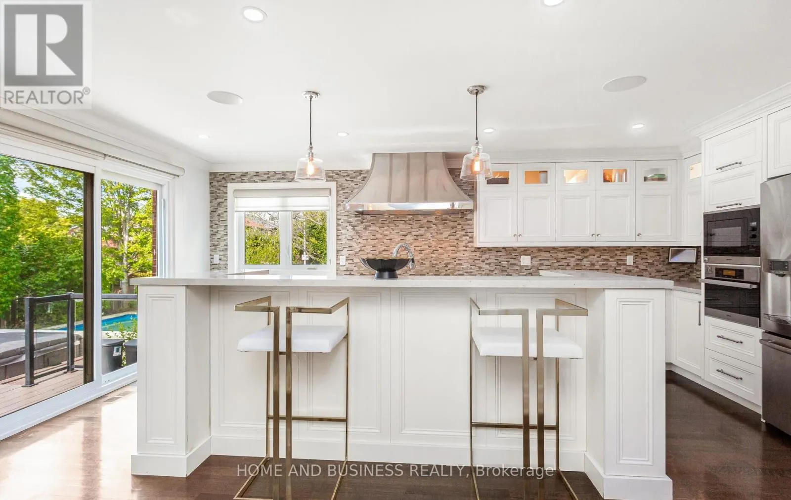 2192 OAKMEAD BOULEVARD