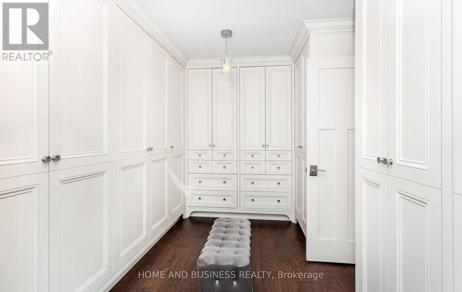 2192 OAKMEAD BOULEVARD