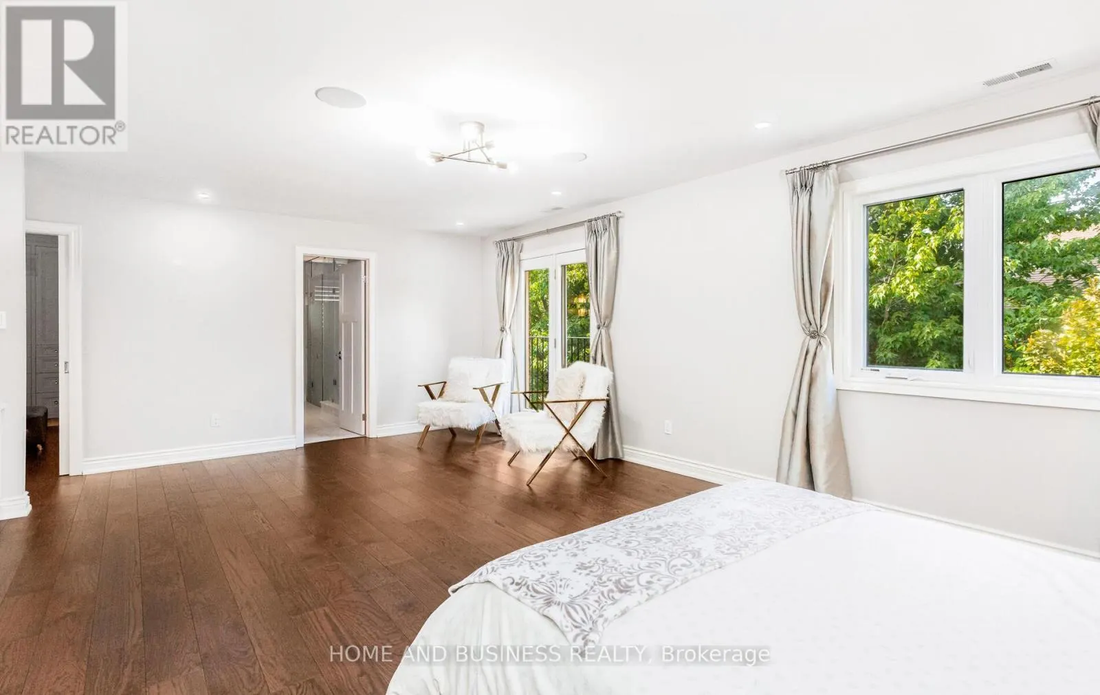 2192 OAKMEAD BOULEVARD