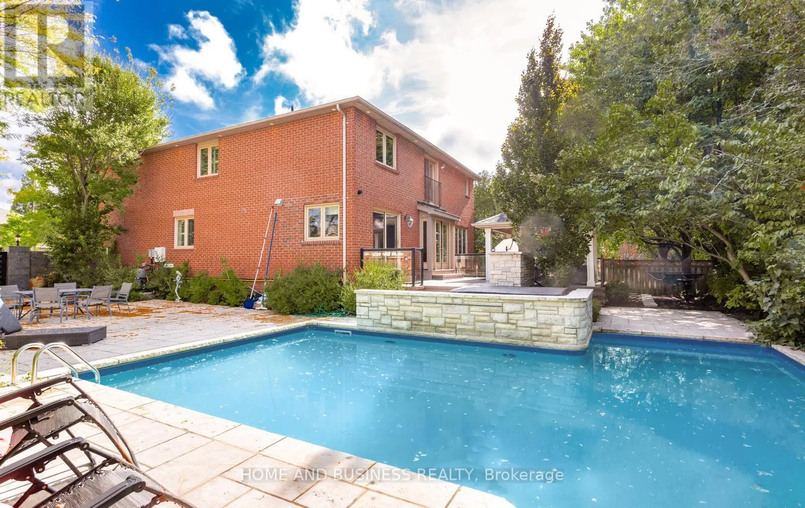 2192 OAKMEAD BOULEVARD