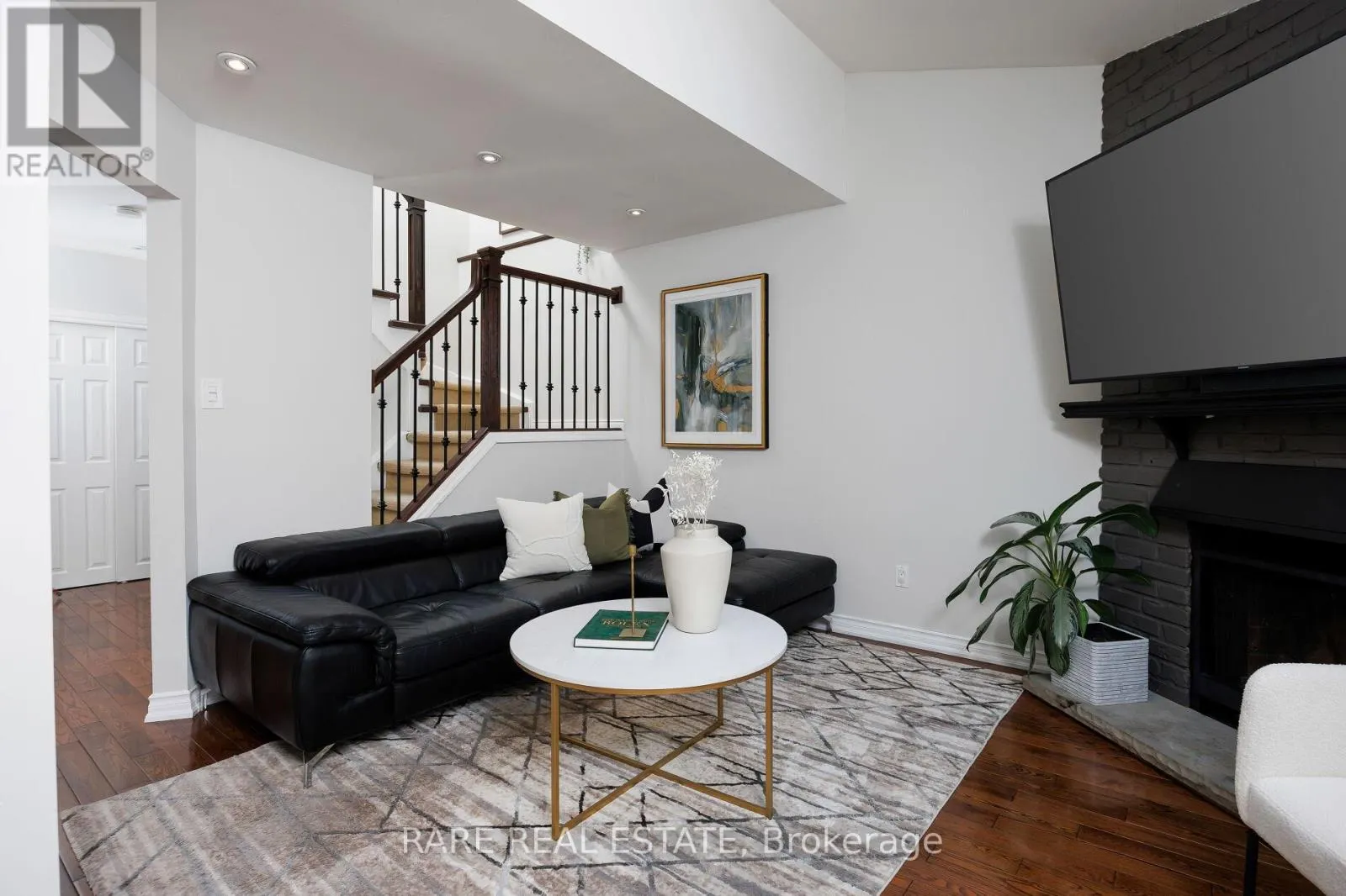 3242 GREENBOUGH CRESCENT