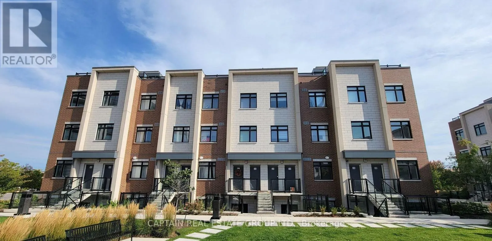 257 - 1075 DOUGLAS MCCURDY COMMON