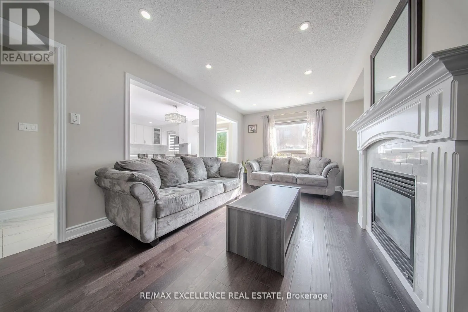 111 RIVER ROCK CRESCENT