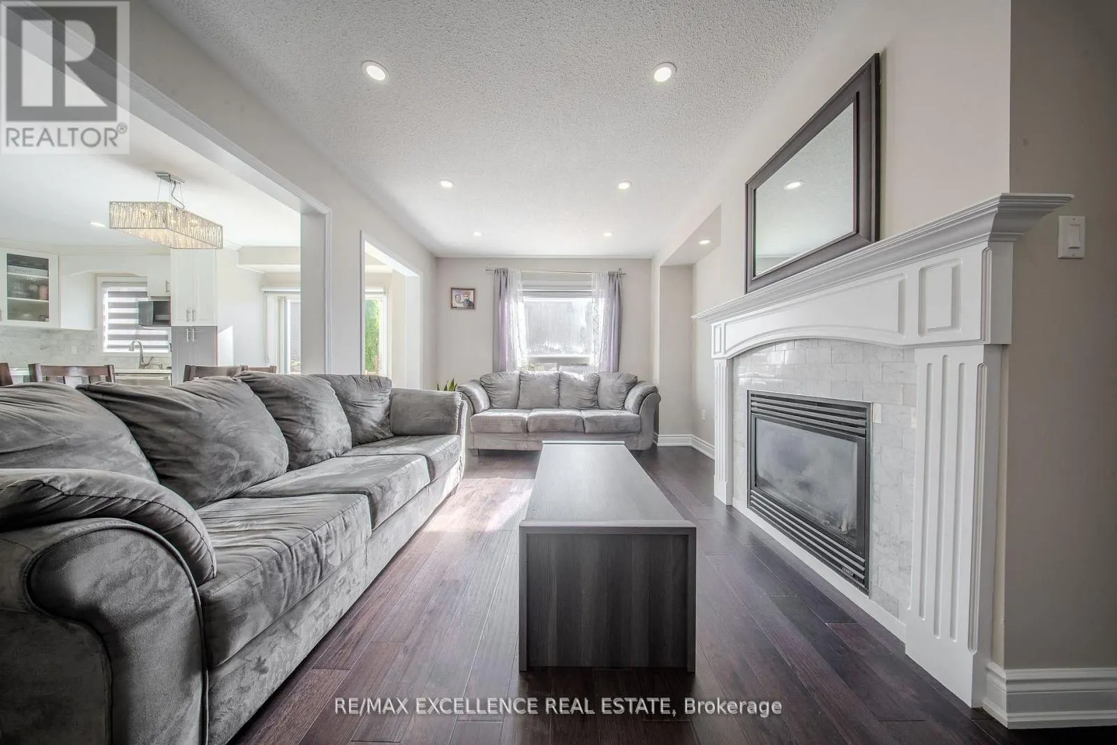 111 RIVER ROCK CRESCENT