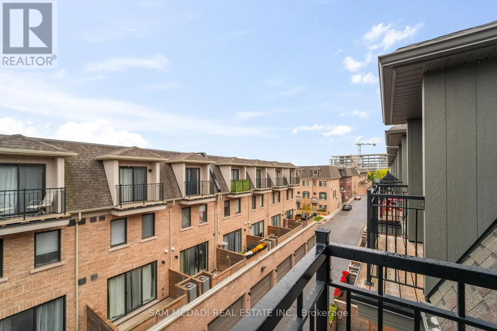 2 - 2160 TRAFALGAR ROAD