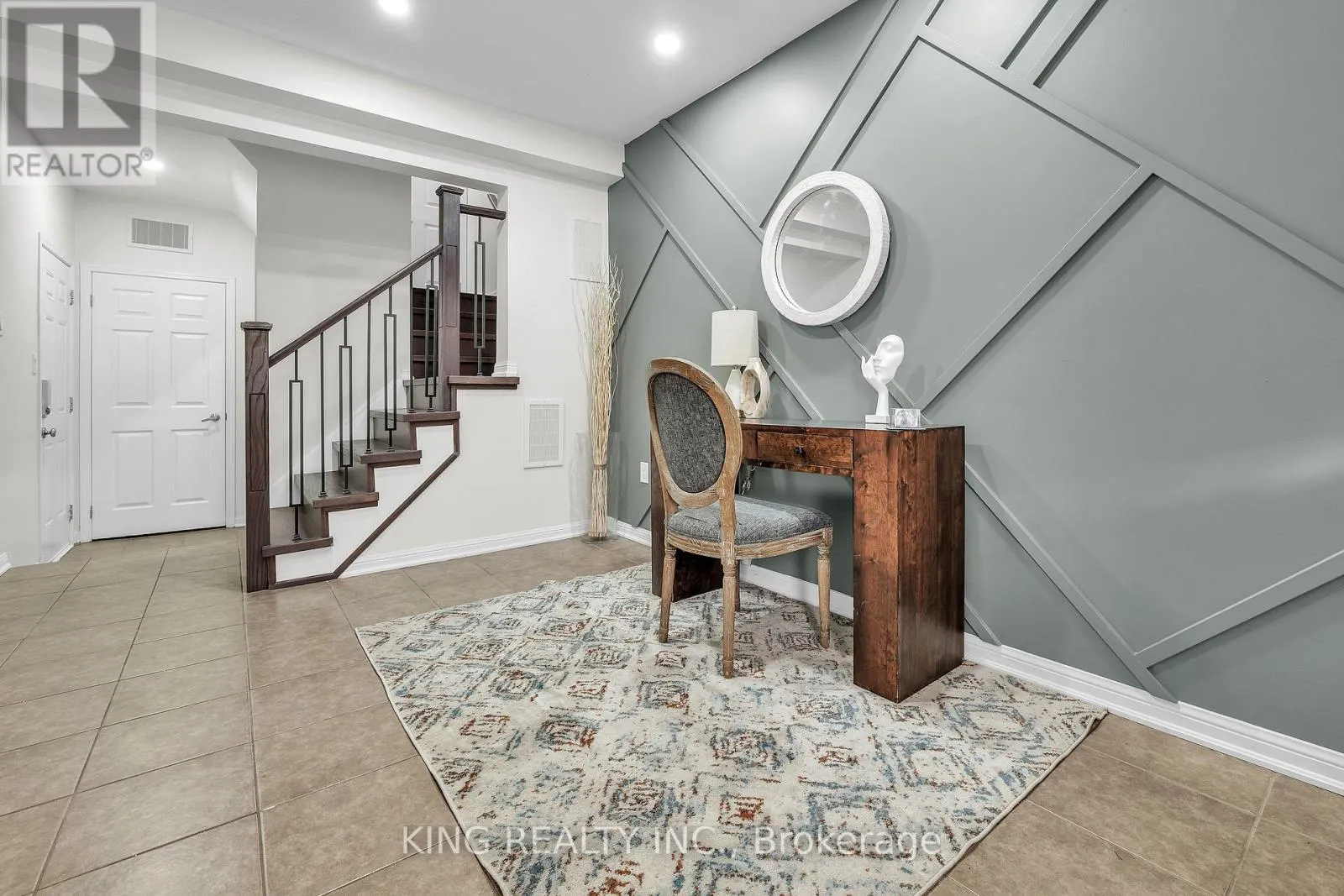 245 SEPTIMUS HEIGHTS