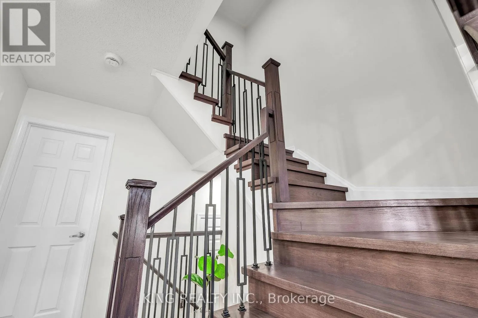 245 SEPTIMUS HEIGHTS