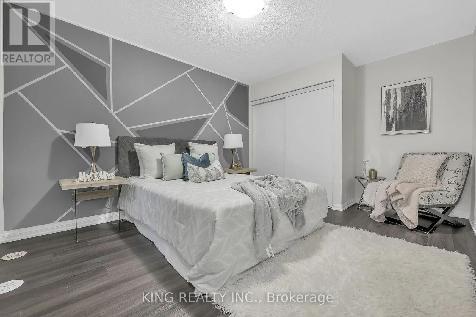 245 SEPTIMUS HEIGHTS